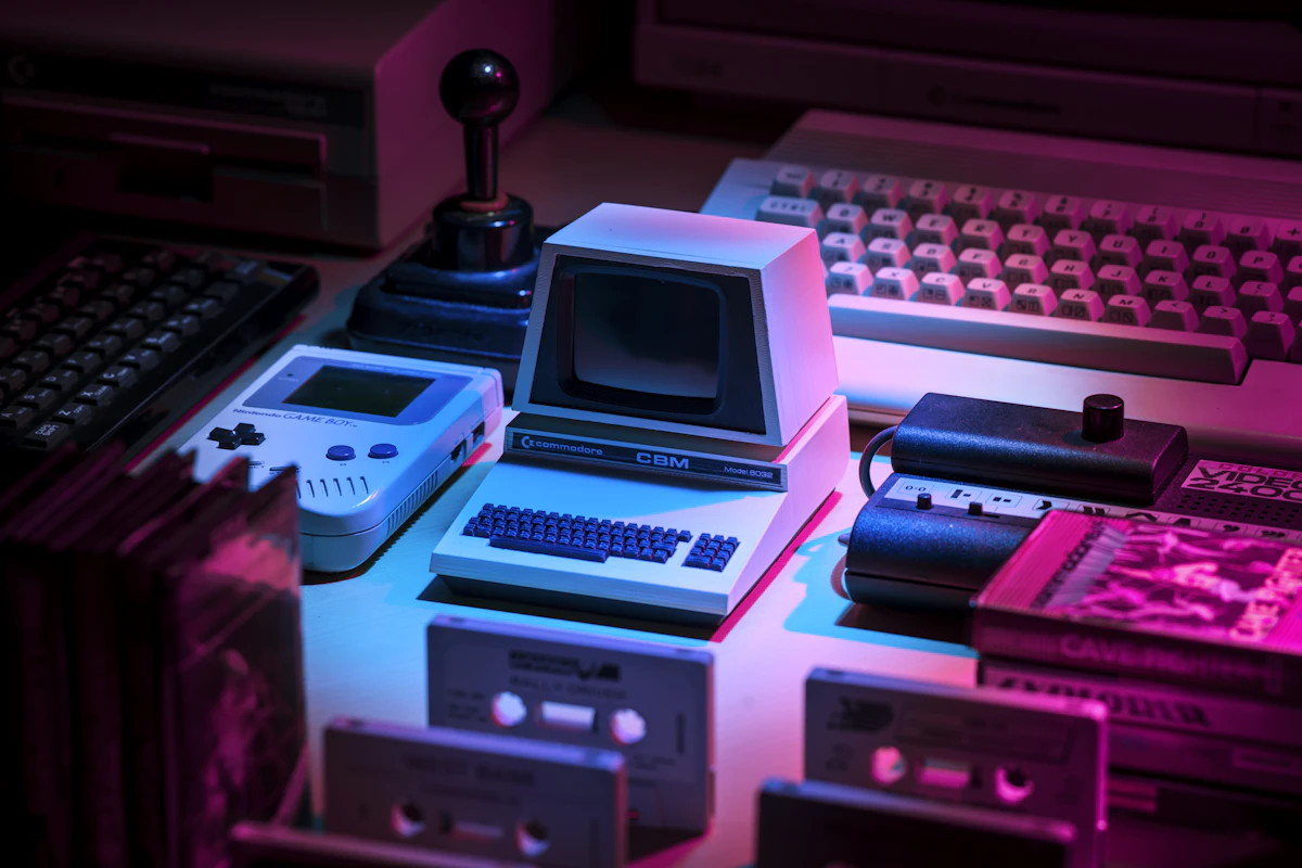 Manette et ecran affichant une partie de jeu video dans un espace de jeu lumineux.